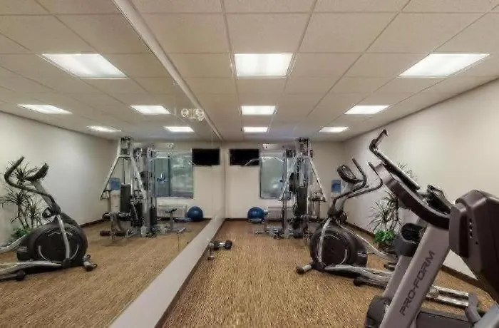 Western Inn&suites Hotel